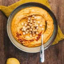 Roasted red pepper hummus