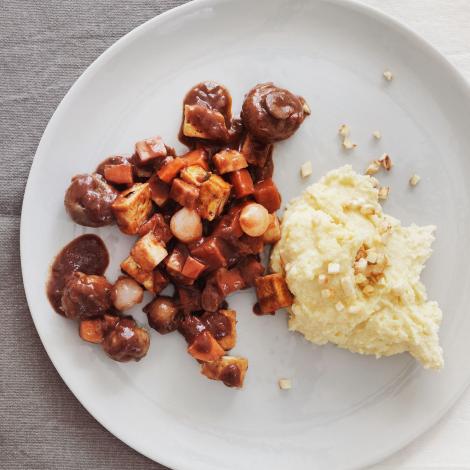 Tofu au vin with celeriac and truffle mash